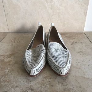 Vince Camuto Stylish Flats